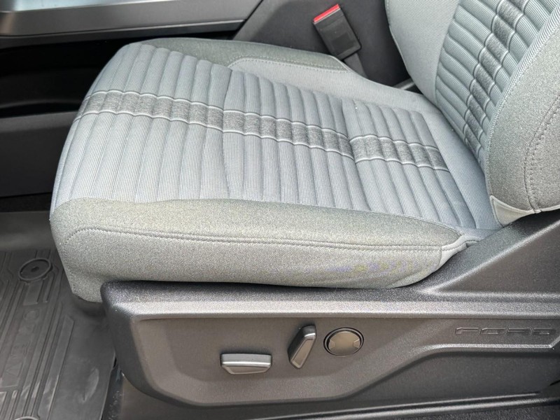 Ford F-150 Vehicle Image 24