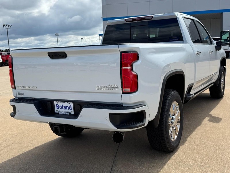 Chevrolet Silverado 3500HD Vehicle Image 03