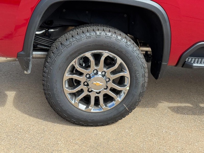 Chevrolet Silverado 2500HD Vehicle Image 04