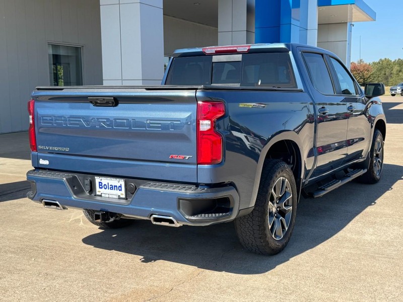 Chevrolet Silverado 1500 Vehicle Full-screen Gallery Image 03