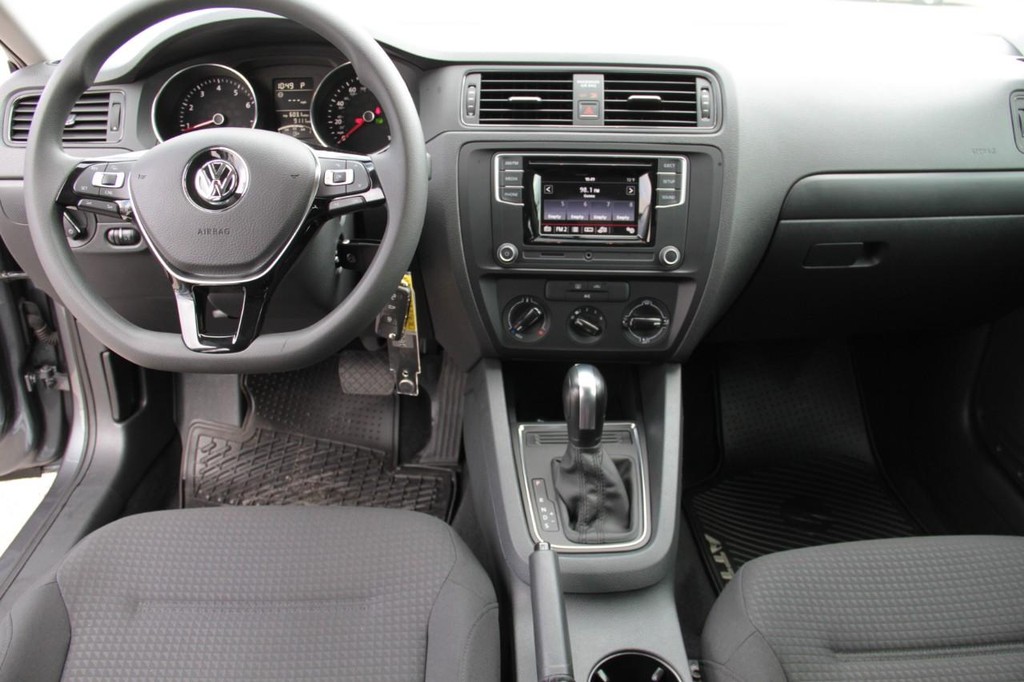 Hyundai Tucson Vehicle Full-screen Gallery Image 09