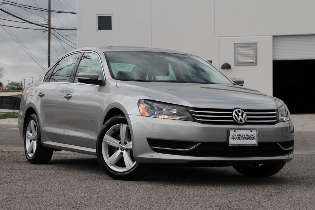 Hyundai Tucson Vehicle Full-screen Gallery Image 12