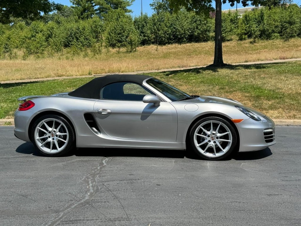 Hyundai Palisade Vehicle Full-screen Gallery Image 02