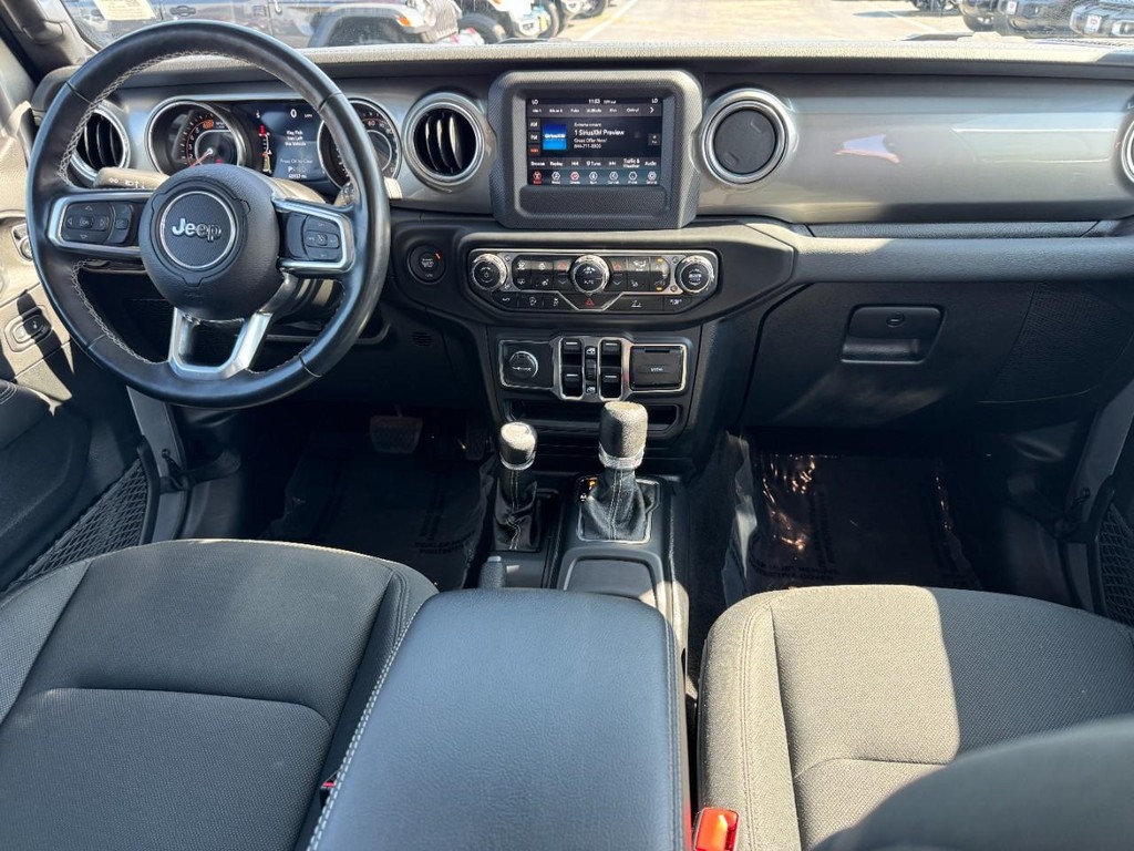 Jeep Wrangler Vehicle Full-screen Gallery Image 13