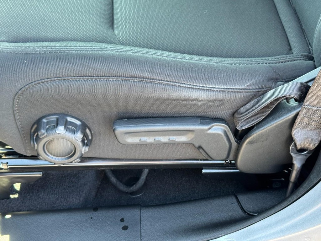 Jeep Wrangler Vehicle Full-screen Gallery Image 29