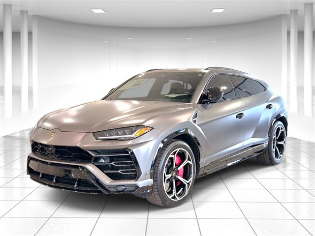 more details - lamborghini urus