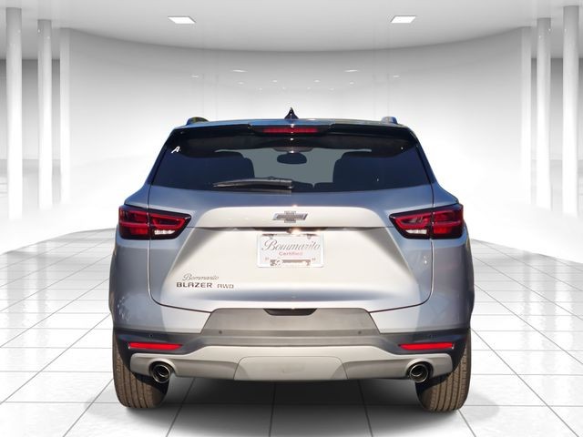 Chevrolet Blazer Vehicle Full-screen Gallery Image 05