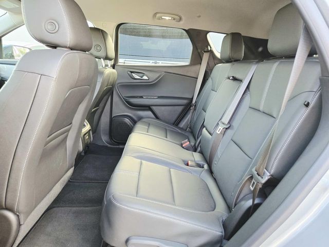 Chevrolet Blazer Vehicle Full-screen Gallery Image 09