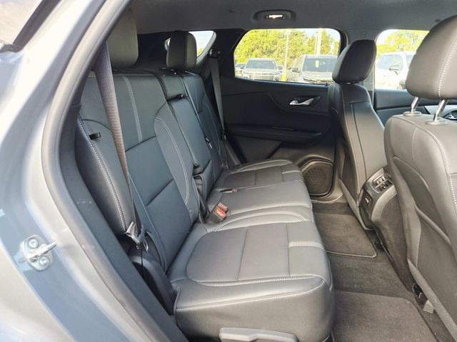 Chevrolet Blazer Vehicle Full-screen Gallery Image 11