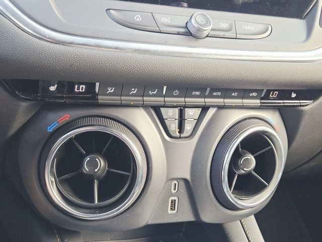 Chevrolet Blazer Vehicle Full-screen Gallery Image 23