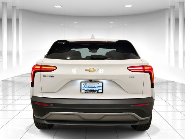 Chevrolet Blazer EV Vehicle Full-screen Gallery Image 04