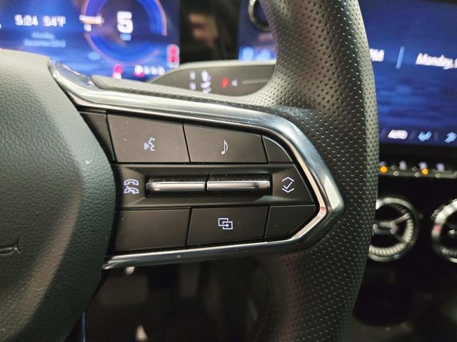 Chevrolet Blazer EV Vehicle Full-screen Gallery Image 17