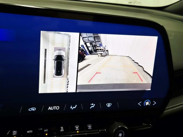 Chevrolet Blazer EV Vehicle Full-screen Gallery Image 22