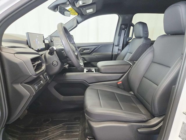 Chevrolet Silverado EV Vehicle Full-screen Gallery Image 08