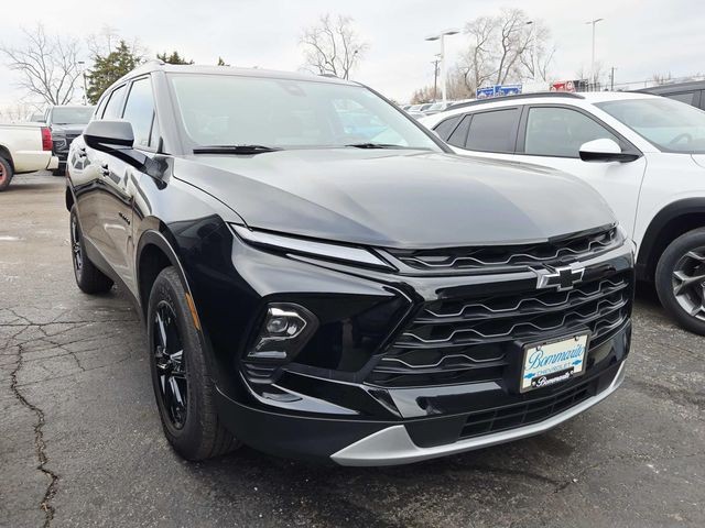 Chevrolet Blazer Vehicle Full-screen Gallery Image 04