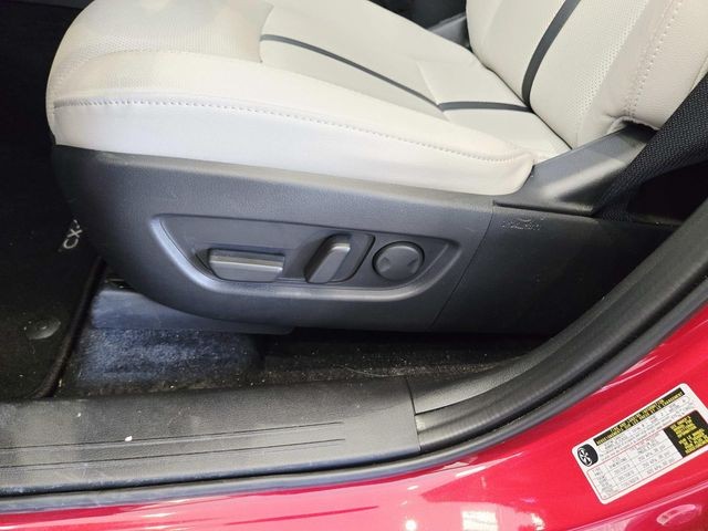 Mazda CX-90 Vehicle Full-screen Gallery Image 35