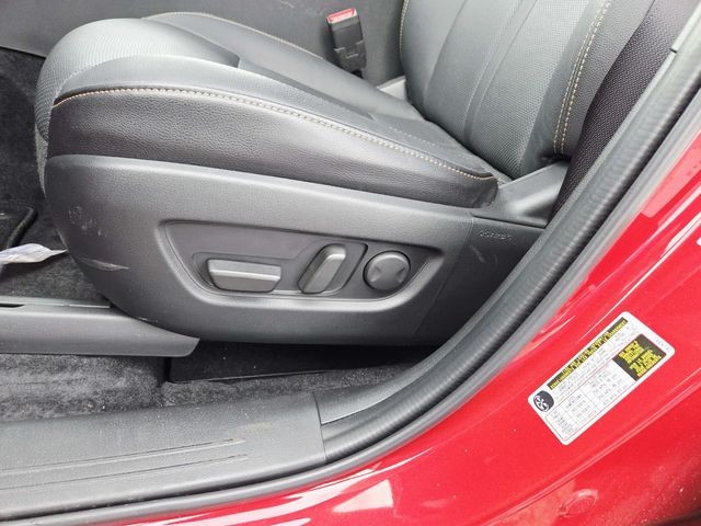 Mazda CX-90 PHEV Vehicle Full-screen Gallery Image 35