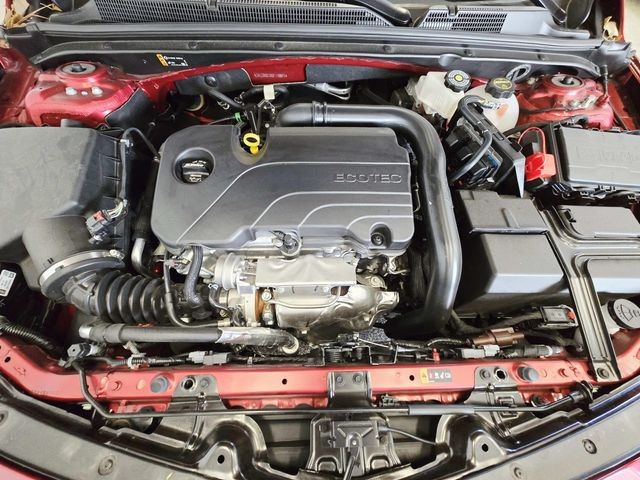 Chevrolet Malibu Vehicle Full-screen Gallery Image 13