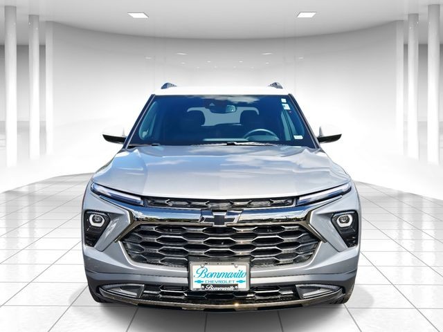 Chevrolet Trailblazer Vehicle Full-screen Gallery Image 05