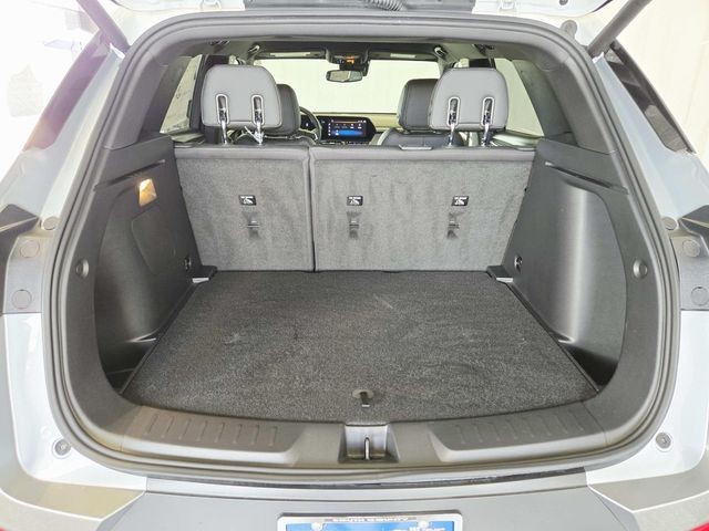 Chevrolet Trailblazer Vehicle Full-screen Gallery Image 11