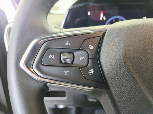 Chevrolet Trailblazer Vehicle Full-screen Gallery Image 16