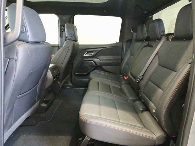 Chevrolet Silverado EV Vehicle Full-screen Gallery Image 10