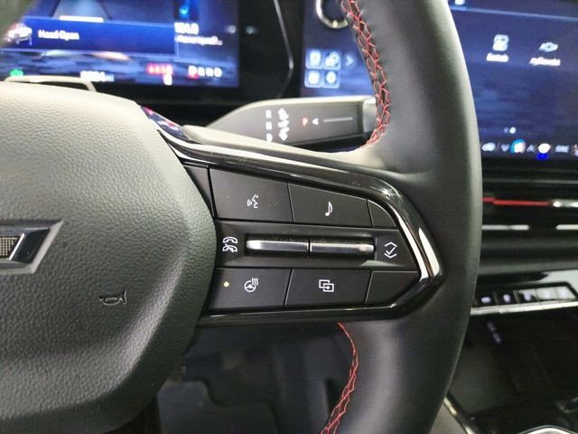 Chevrolet Silverado EV Vehicle Full-screen Gallery Image 23