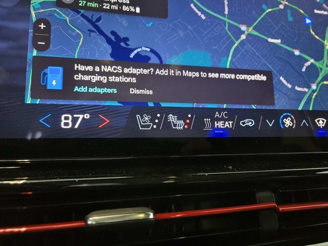 Chevrolet Silverado EV Vehicle Full-screen Gallery Image 30