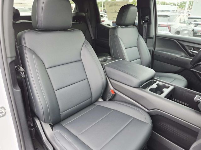 Chevrolet Silverado EV Vehicle Full-screen Gallery Image 13