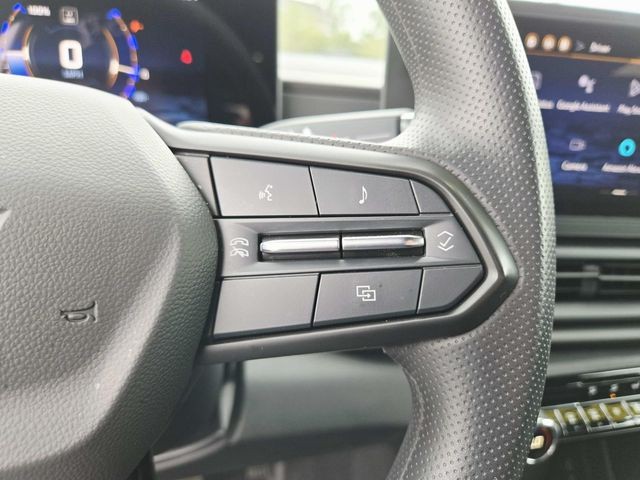 Chevrolet Silverado EV Vehicle Full-screen Gallery Image 19