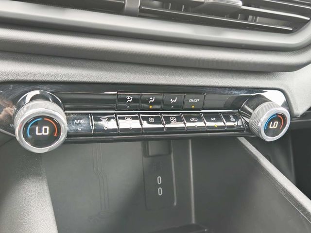 Chevrolet Silverado EV Vehicle Full-screen Gallery Image 25