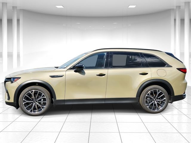 Mazda CX-70 PHEV Vehicle Full-screen Gallery Image 02