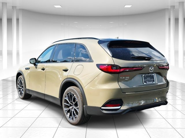 Mazda CX-70 PHEV Vehicle Full-screen Gallery Image 03