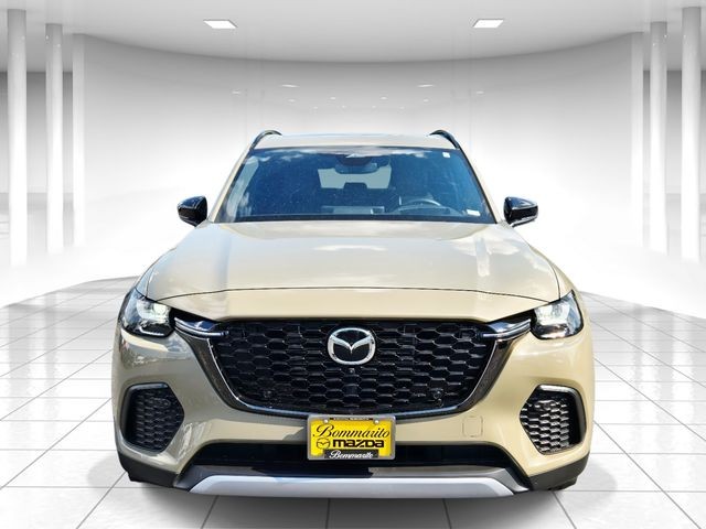 Mazda CX-70 PHEV Vehicle Full-screen Gallery Image 05