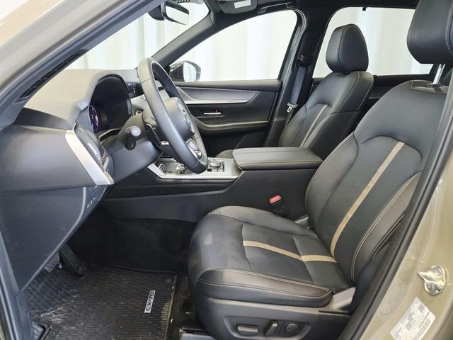 Mazda CX-70 PHEV Vehicle Full-screen Gallery Image 09