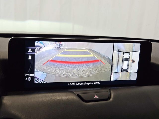 Mazda CX-70 PHEV Vehicle Full-screen Gallery Image 23