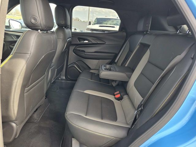 Chevrolet Trailblazer Vehicle Full-screen Gallery Image 09