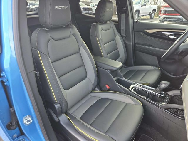 Chevrolet Trailblazer Vehicle Full-screen Gallery Image 12