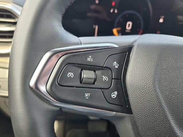 Chevrolet Trailblazer Vehicle Full-screen Gallery Image 16