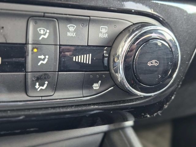 Chevrolet Trailblazer Vehicle Full-screen Gallery Image 21