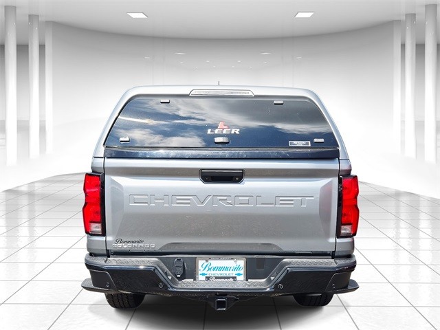 Chevrolet Colorado Vehicle Full-screen Gallery Image 04