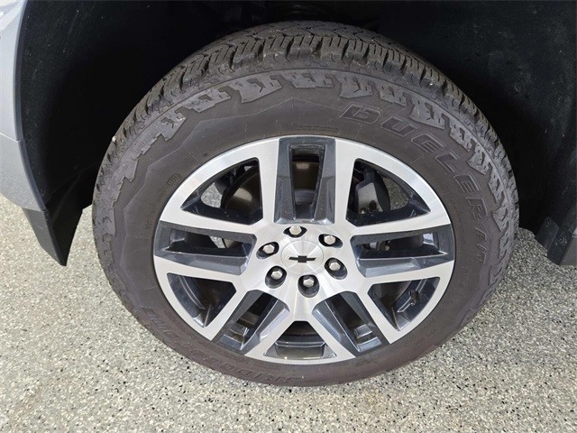 Chevrolet Colorado Vehicle Full-screen Gallery Image 18