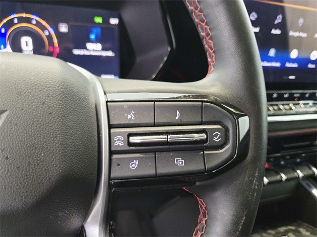 Chevrolet Colorado Vehicle Full-screen Gallery Image 21