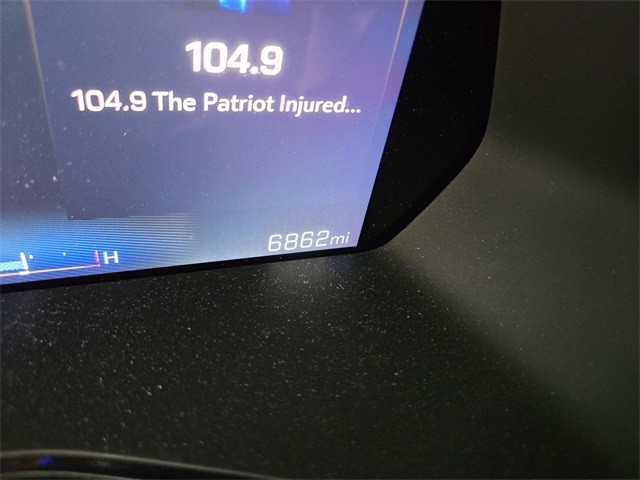 Chevrolet Colorado Vehicle Full-screen Gallery Image 23