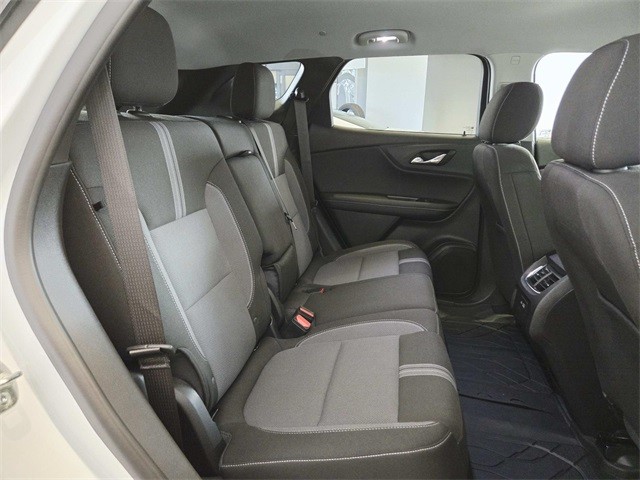 Chevrolet Blazer Vehicle Full-screen Gallery Image 12