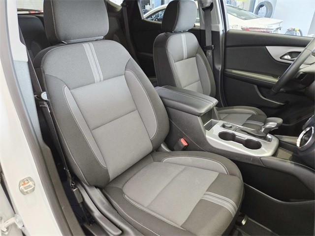 Chevrolet Blazer Vehicle Full-screen Gallery Image 13