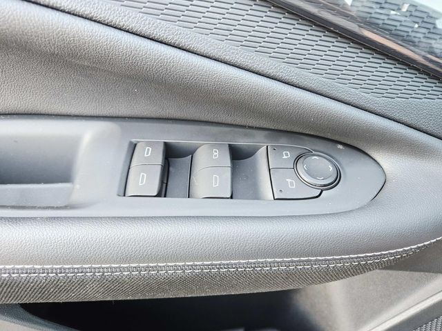 Chevrolet Blazer EV Vehicle Full-screen Gallery Image 25