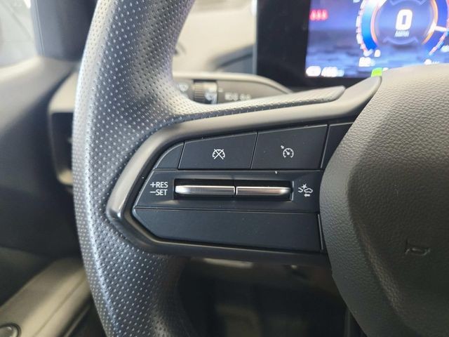 Chevrolet Silverado EV Vehicle Full-screen Gallery Image 19