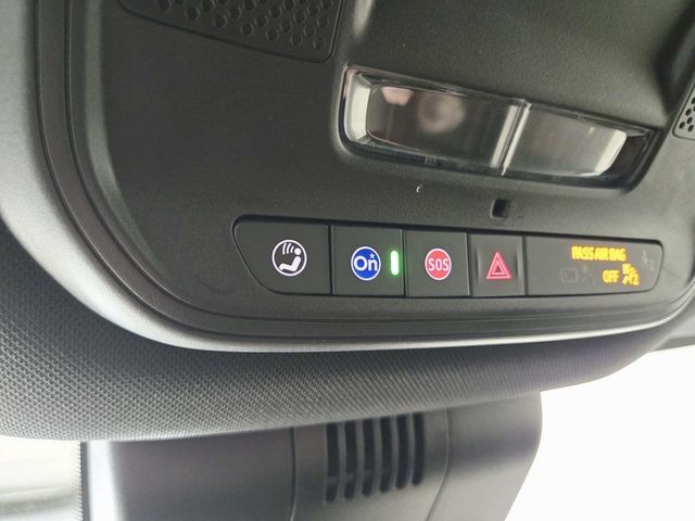 Chevrolet Silverado EV Vehicle Full-screen Gallery Image 25