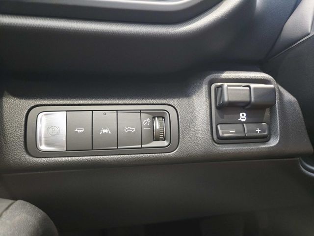 Chevrolet Silverado EV Vehicle Full-screen Gallery Image 26